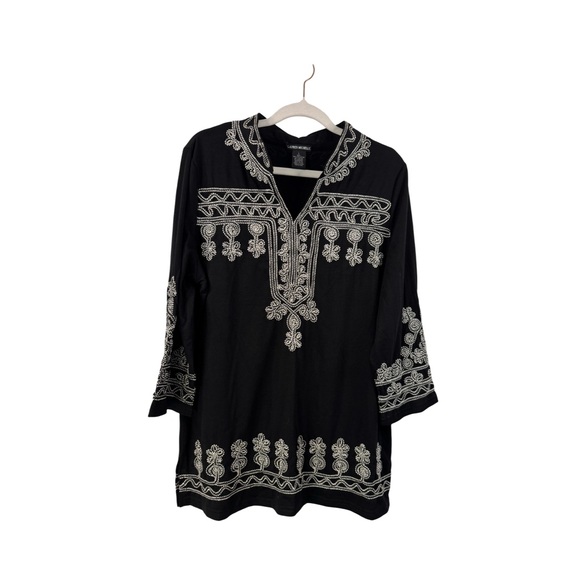 Tops - Lauren Michelle Black & White Embroidered 3/4 Sleeve Top Size Large